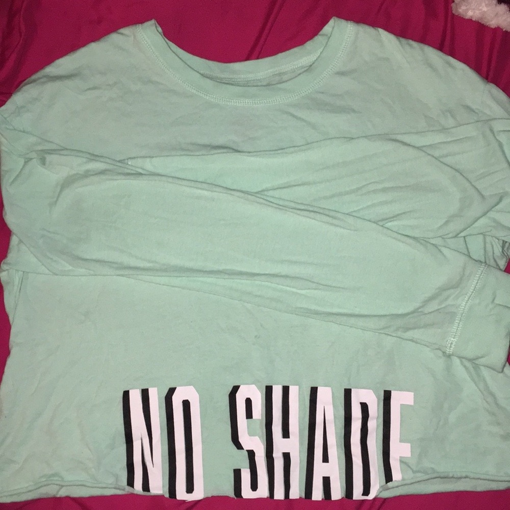 Long sleeve crop top